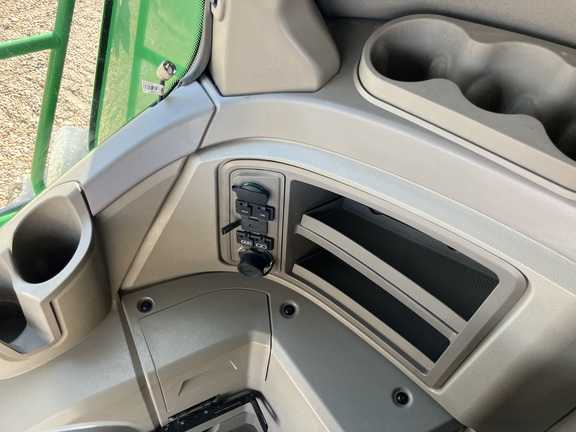 2025 John Deere S7 700 Combine