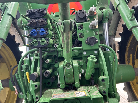 2012 John Deere 7230R Tractor