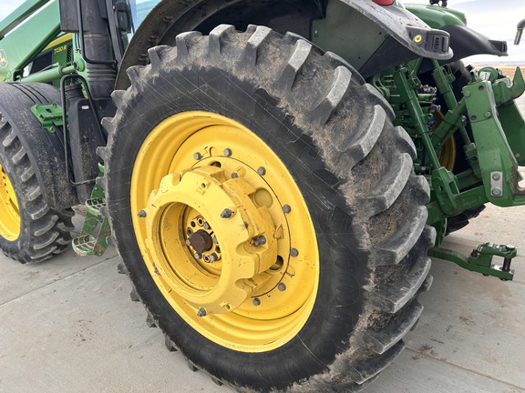 2012 John Deere 7230R Tractor