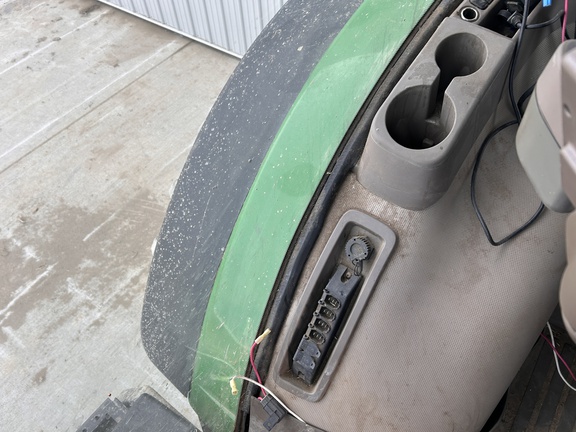 2012 John Deere 7230R Tractor