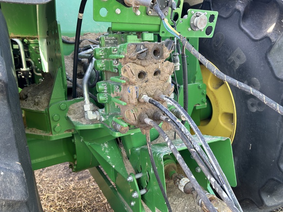 2016 John Deere 9470R Tractor 4WD