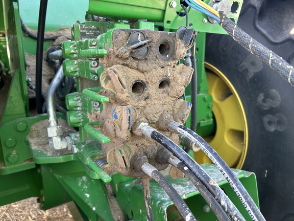 2016 John Deere 9470R Tractor 4WD