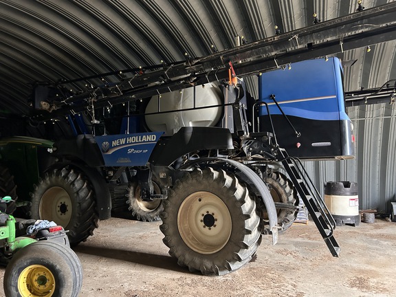2013 New Holland SP.240F Sprayer/High Clearance