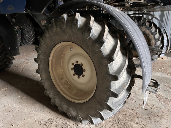 2013 New Holland SP.240F Sprayer/High Clearance