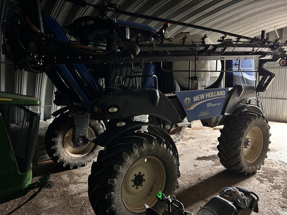 2013 New Holland SP.240F Sprayer/High Clearance