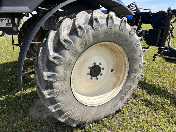 2013 New Holland SP.240F Sprayer/High Clearance