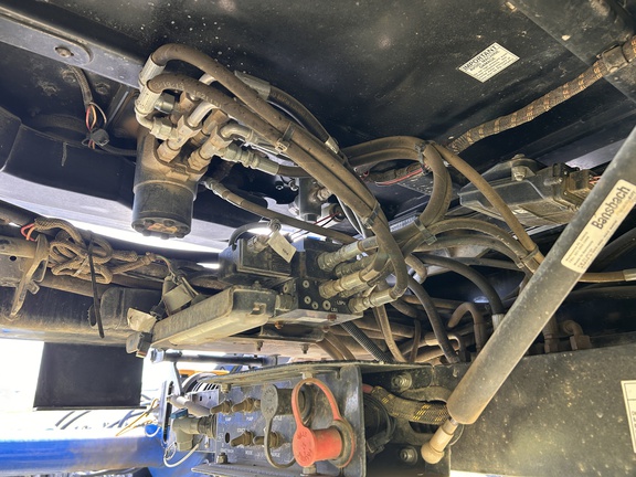2013 New Holland SP.240F Sprayer/High Clearance