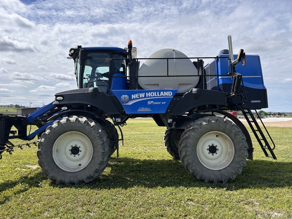 2013 New Holland SP.240F Sprayer/High Clearance