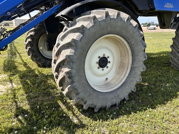 2013 New Holland SP.240F Sprayer/High Clearance