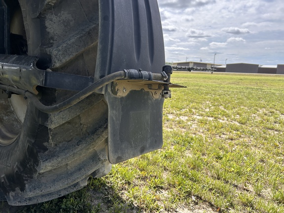 2013 New Holland SP.240F Sprayer/High Clearance