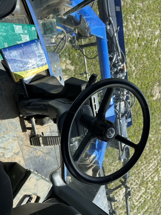 2013 New Holland SP.240F Sprayer/High Clearance