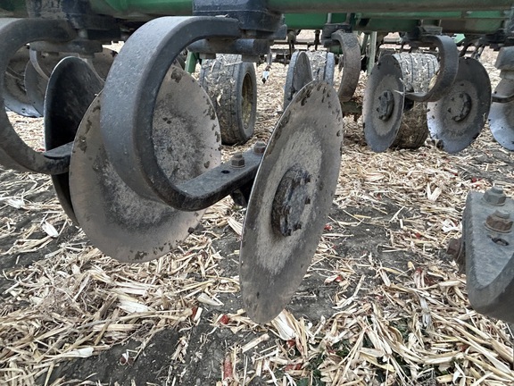 2015 John Deere 2730 Disk Ripper