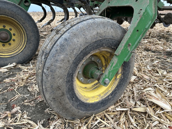 2015 John Deere 2730 Disk Ripper