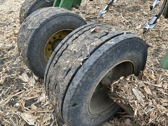 2015 John Deere 2730 Disk Ripper