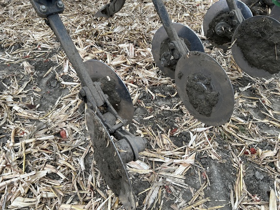 2015 John Deere 2730 Disk Ripper