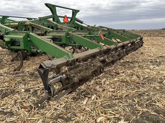 2015 John Deere 2730 Disk Ripper
