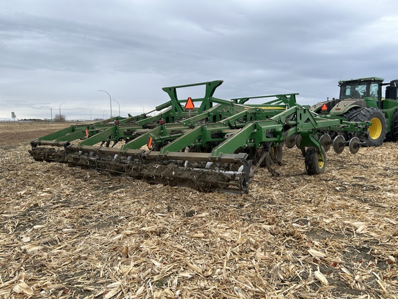 2015 John Deere 2730 Disk Ripper