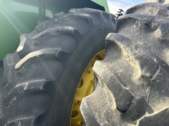 1996 John Deere 8770 Tractor 4WD