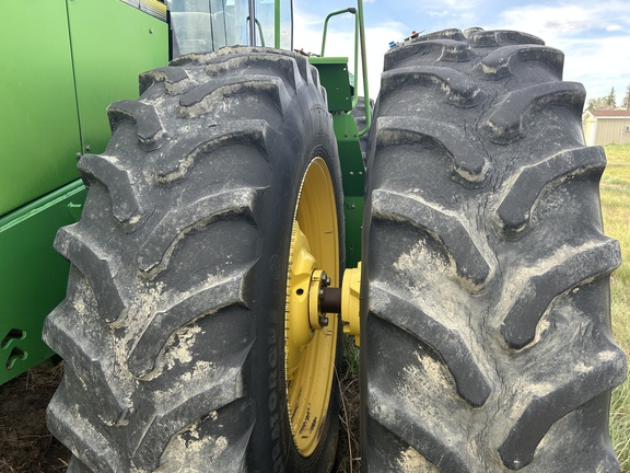 1996 John Deere 8770 Tractor 4WD