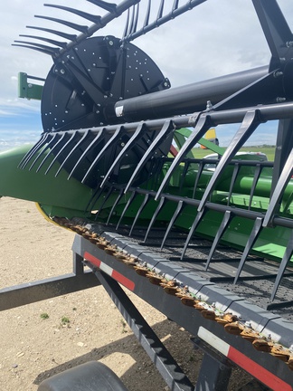 2023 John Deere RD40F Header Combine