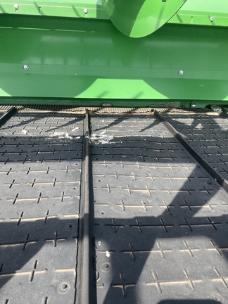 2023 John Deere RD40F Header Combine