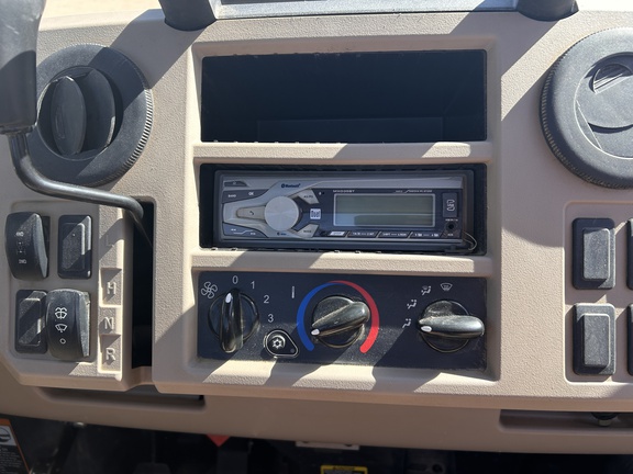 2019 John Deere XUV 835R ATV