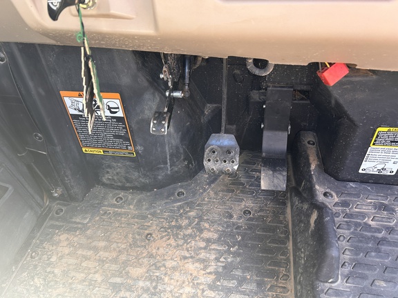 2019 John Deere XUV 835R ATV