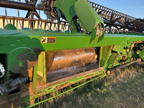 2017 John Deere 640FD Header Combine
