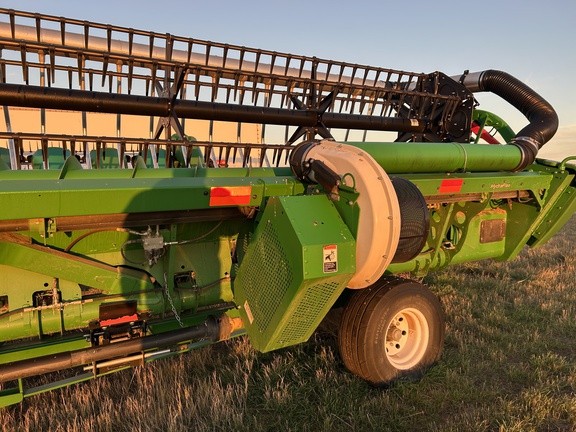 2017 John Deere 640FD Header Combine