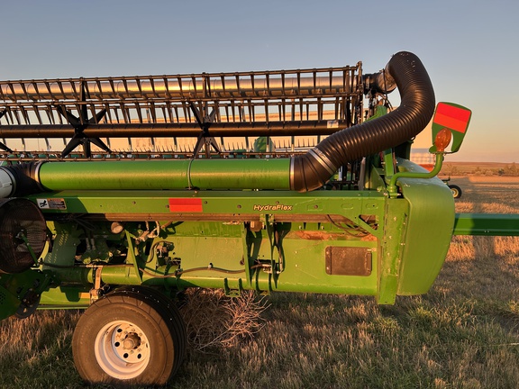 2017 John Deere 640FD Header Combine