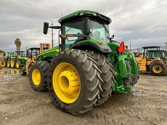 2022 John Deere 8R 340 Tractor