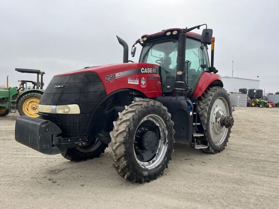 2014 Case MAGNUM 250 Tractor