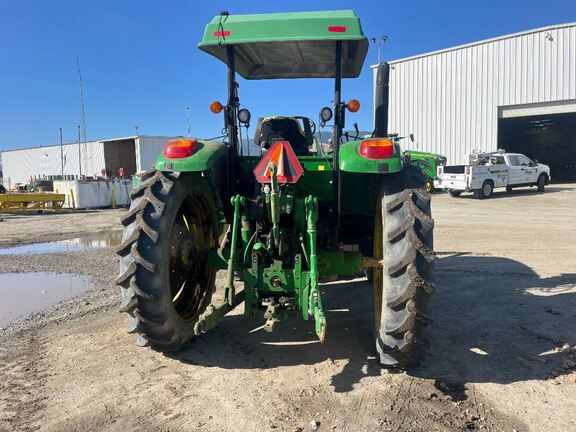 2016 John Deere 6120M Tractor