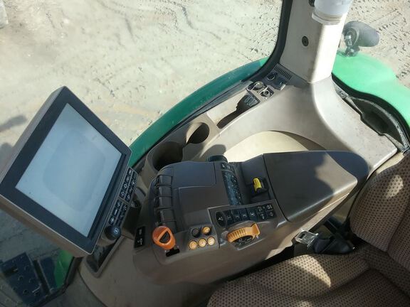 2014 John Deere 7210R Tractor