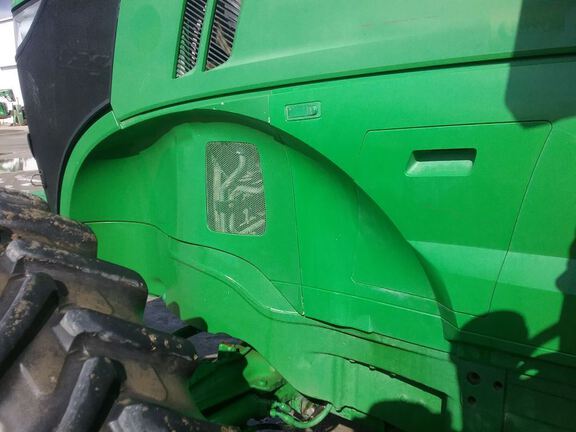 2014 John Deere 7210R Tractor