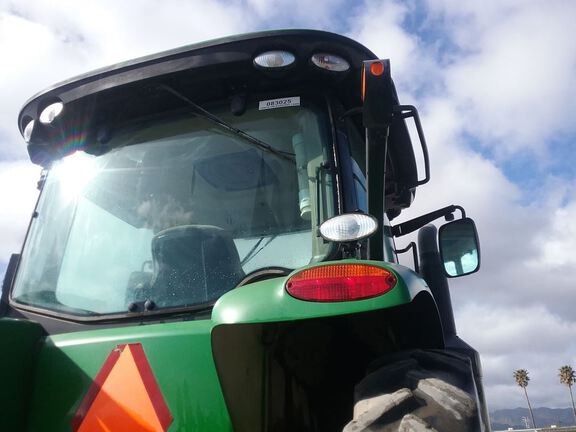 2014 John Deere 7210R Tractor