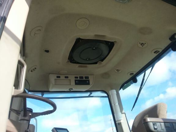 2014 John Deere 7210R Tractor