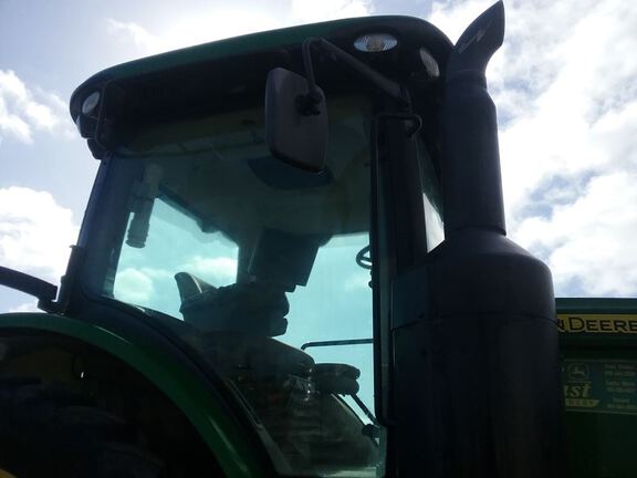 2014 John Deere 7210R Tractor