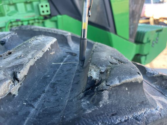 2021 John Deere 8RX 310 Tractor Rubber Track