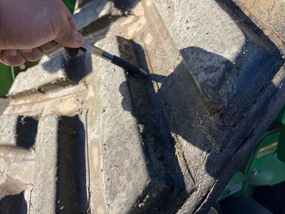 2021 John Deere 8RX 310 Tractor Rubber Track