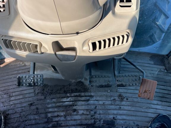 2021 John Deere 6175M Tractor