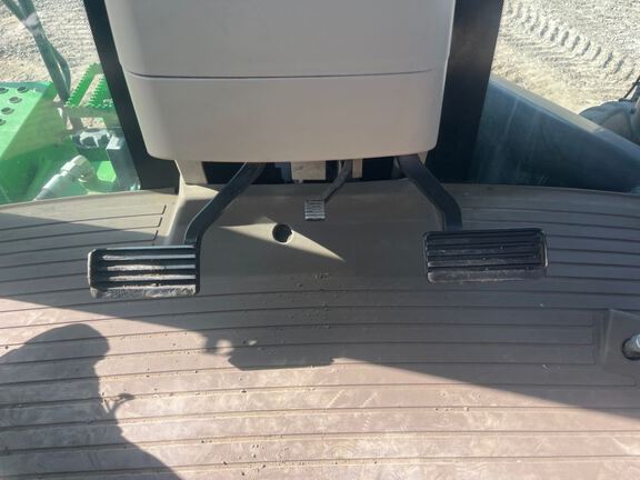 2021 John Deere 9570RT Tractor Rubber Track