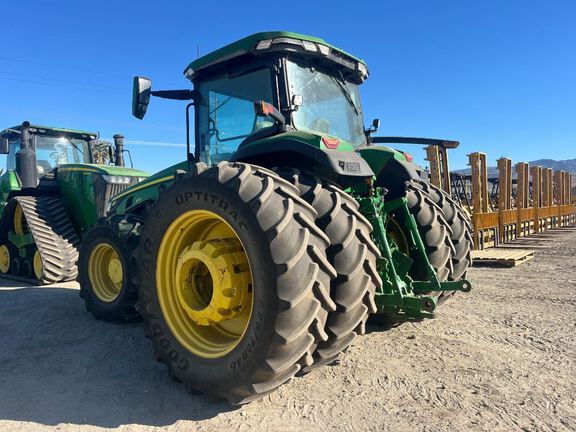2021 John Deere 8R 370 Tractor