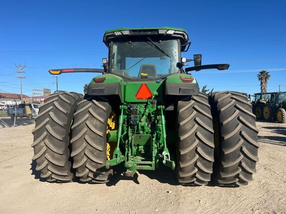 2021 John Deere 8R 370 Tractor
