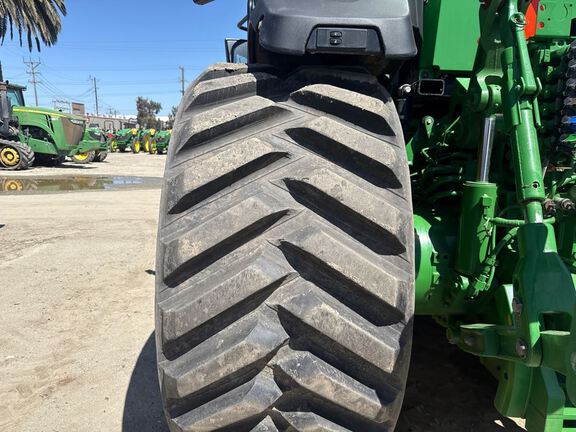 2024 John Deere 8RT 410 Tractor Rubber Track
