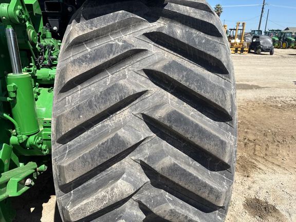 2024 John Deere 8RT 410 Tractor Rubber Track