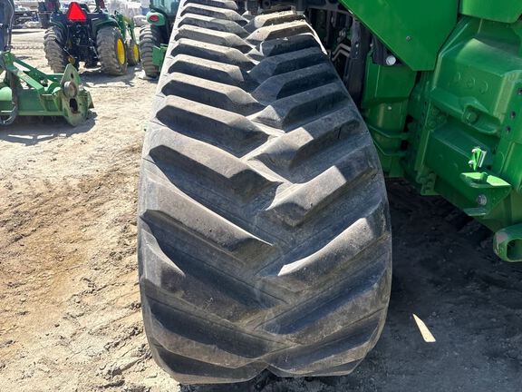 2024 John Deere 8RT 410 Tractor Rubber Track
