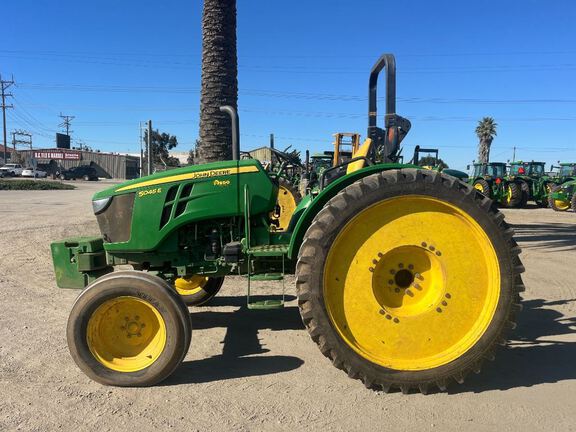 2020 John Deere 5045E Tractor
