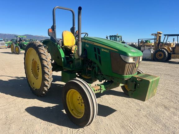 2020 John Deere 5045E Tractor