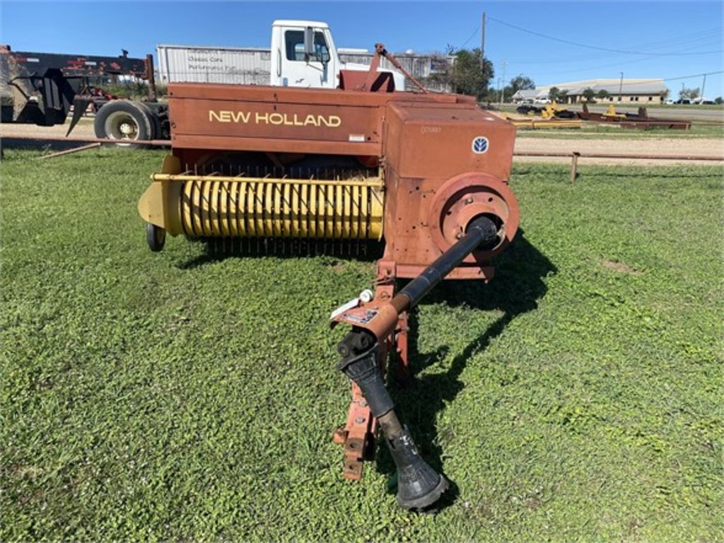 New Holland 570 Misc